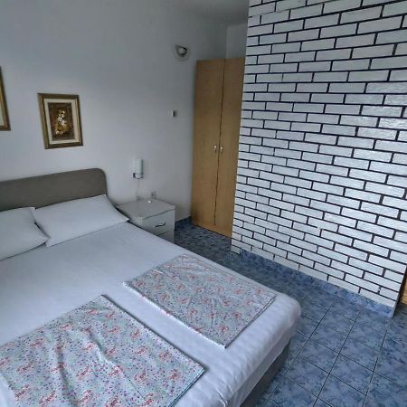 Apartments Vejo 科尔丘拉 外观 照片