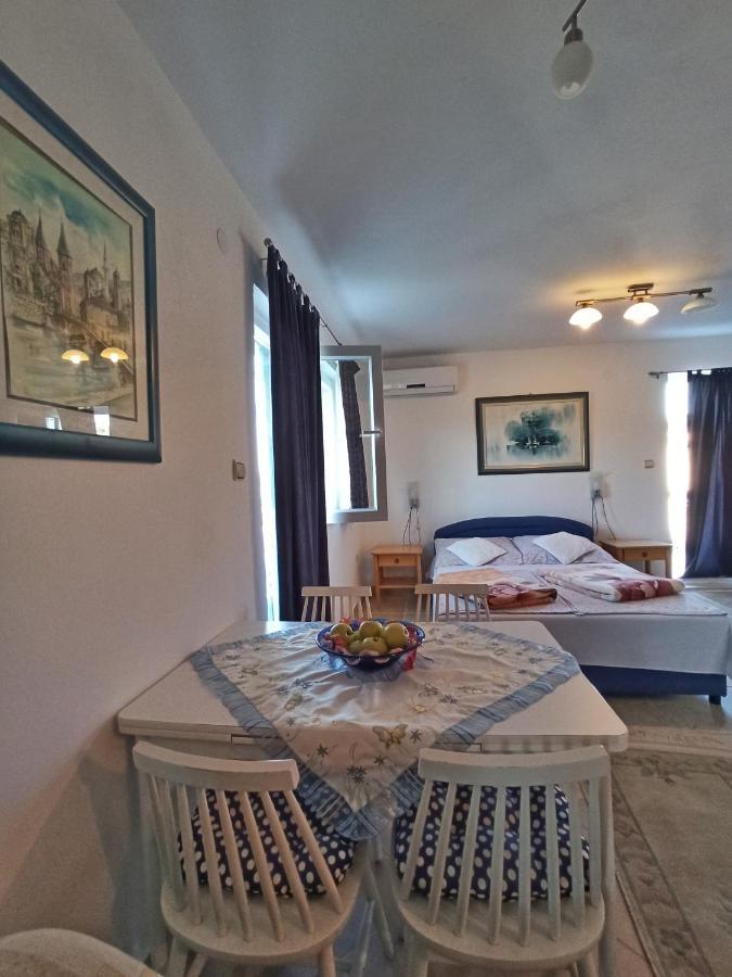 Apartments Vejo 科尔丘拉 外观 照片