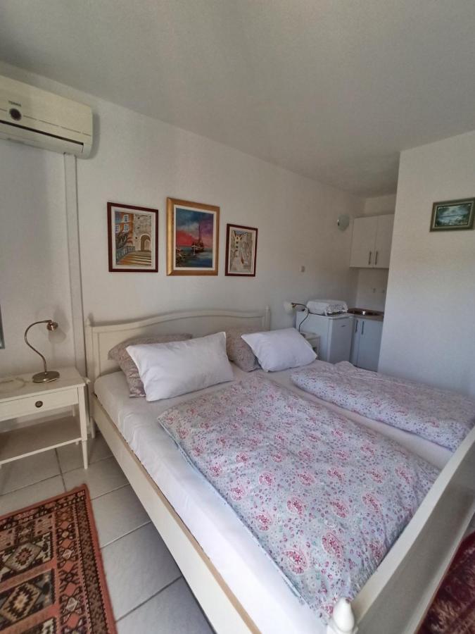 Apartments Vejo 科尔丘拉 外观 照片